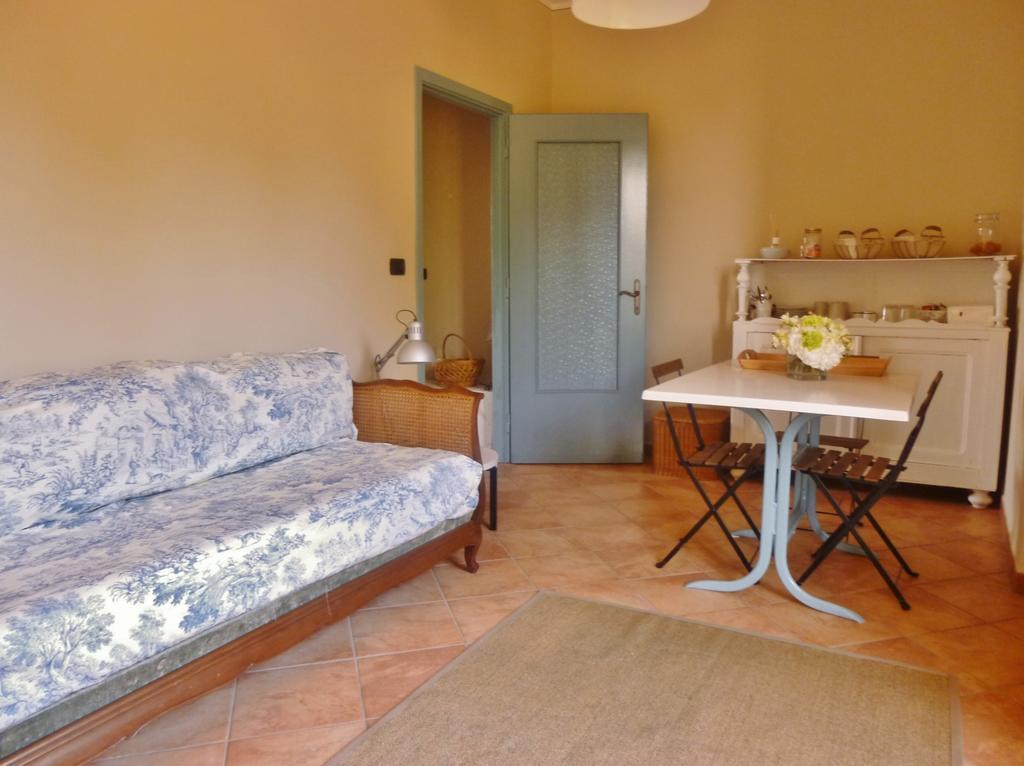 Tenuta Ajrale Vigone Oda fotoğraf